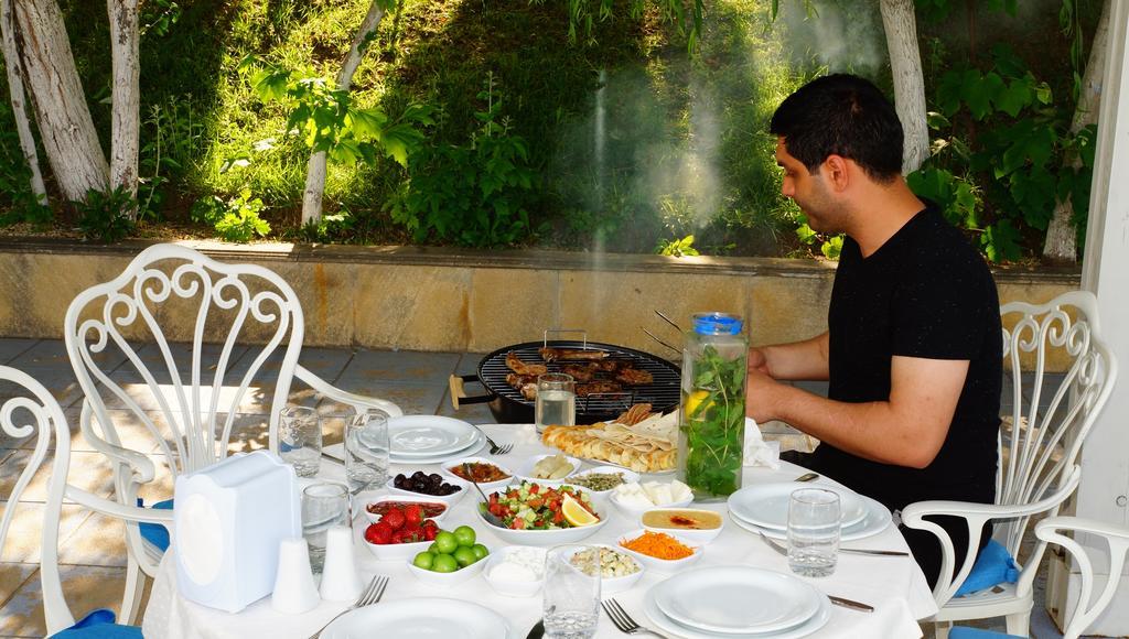 River Side Hotel Mingachevir Exterior photo
