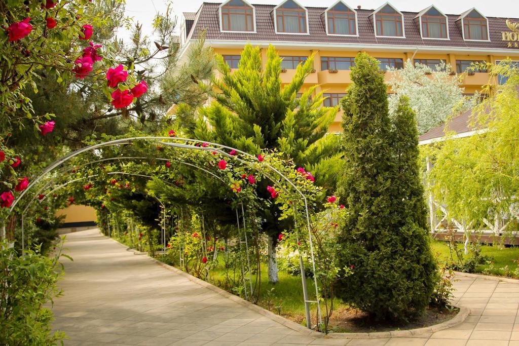River Side Hotel Mingachevir Exterior photo