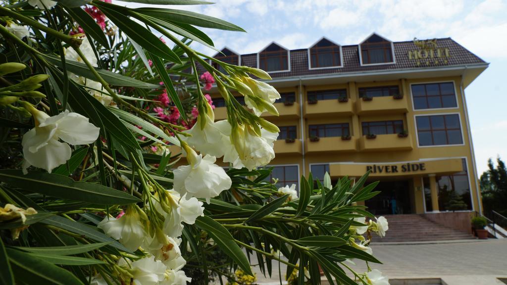 River Side Hotel Mingachevir Exterior photo